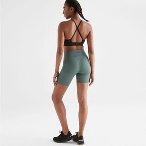 Nobull Women's High-Rise Sleek Biker Short 6” size XL Balsam Mint New With tags